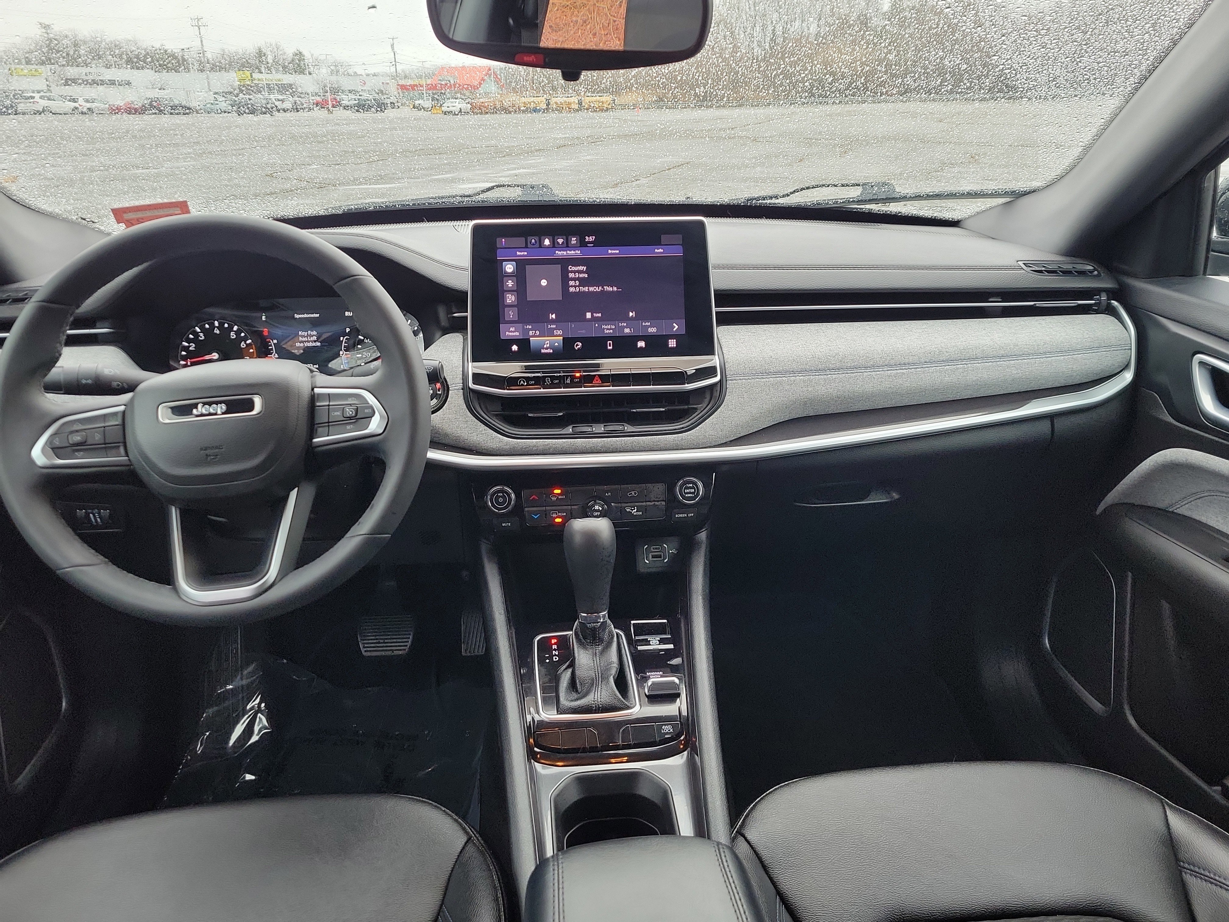 Used 2024 Jeep Compass Latitude image 18