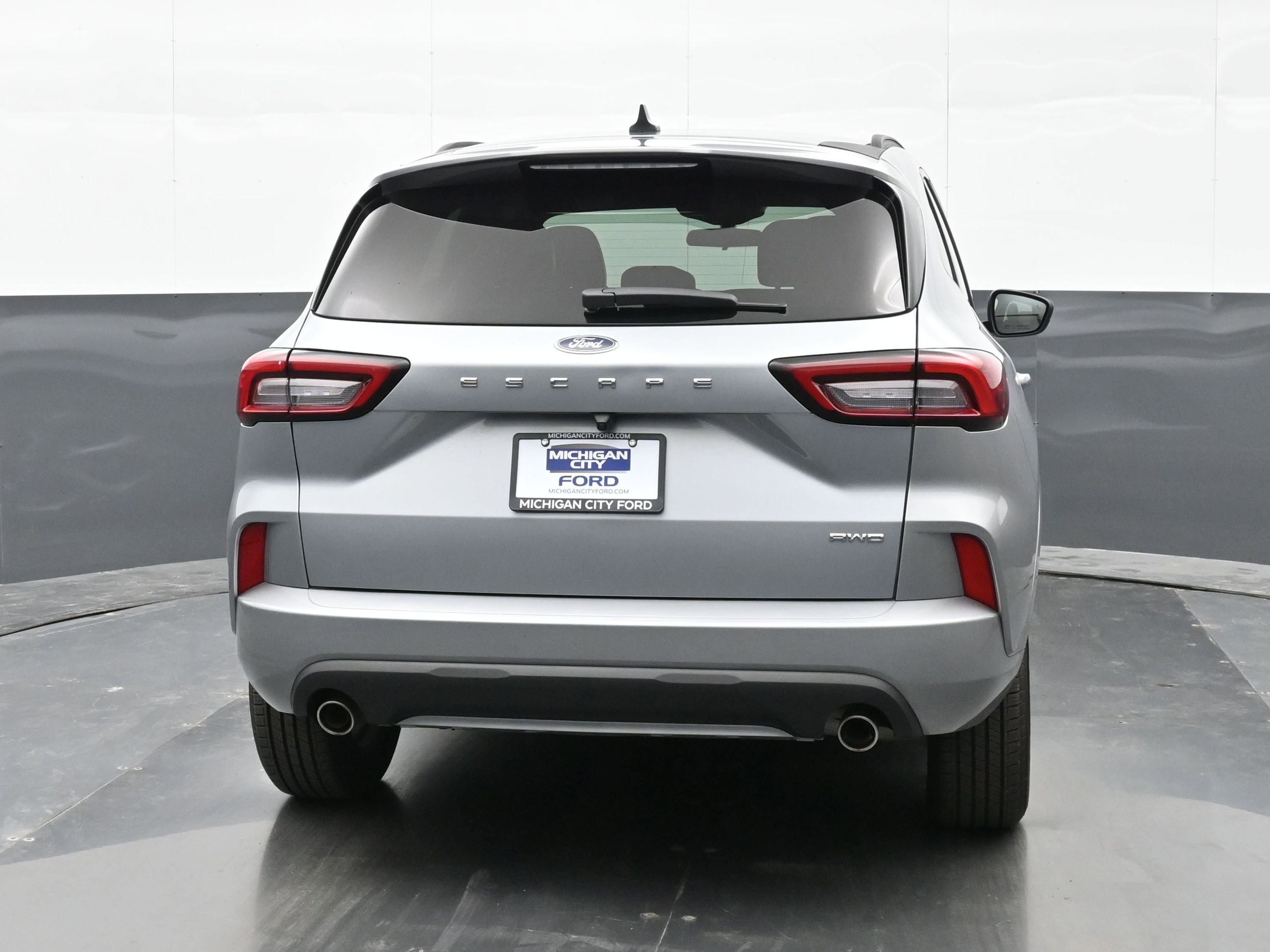 Used 2023 Ford Escape ST-Line image 3
