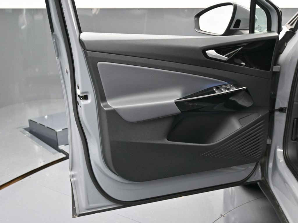 Used 2022 Volkswagen ID.4 Pro image 39
