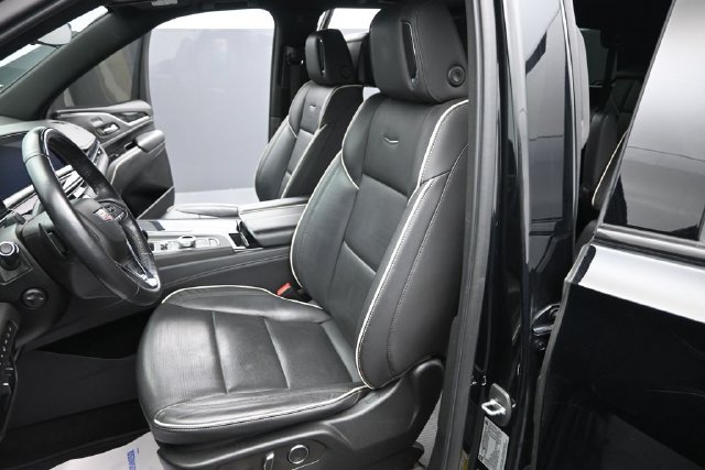 Used 2021 Cadillac Escalade Sport w/ Driver Assist Tech Package AWD/4WD image 22