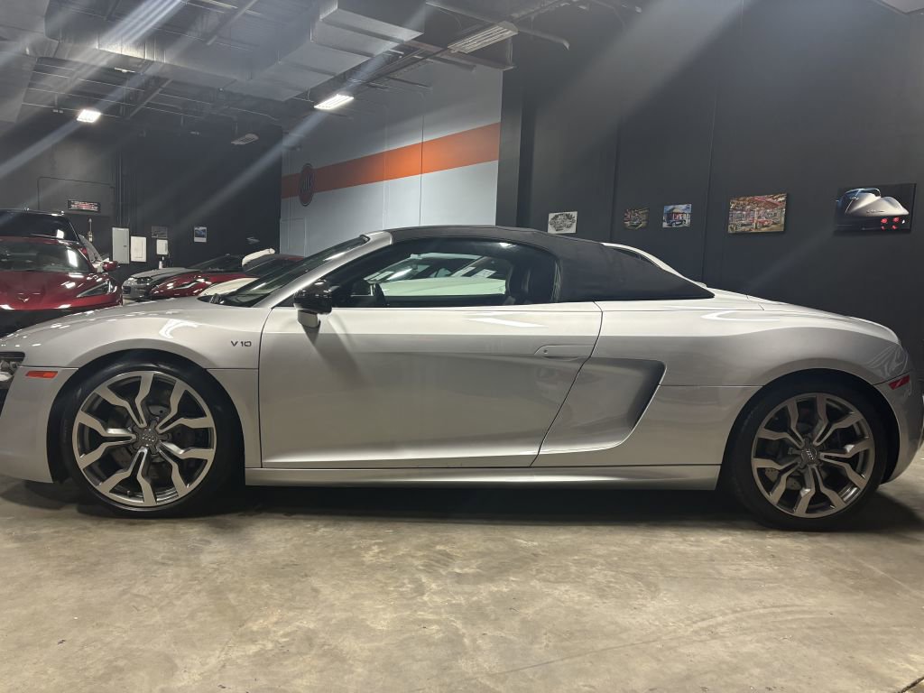 Used 2011 Audi R8 V10 image 7