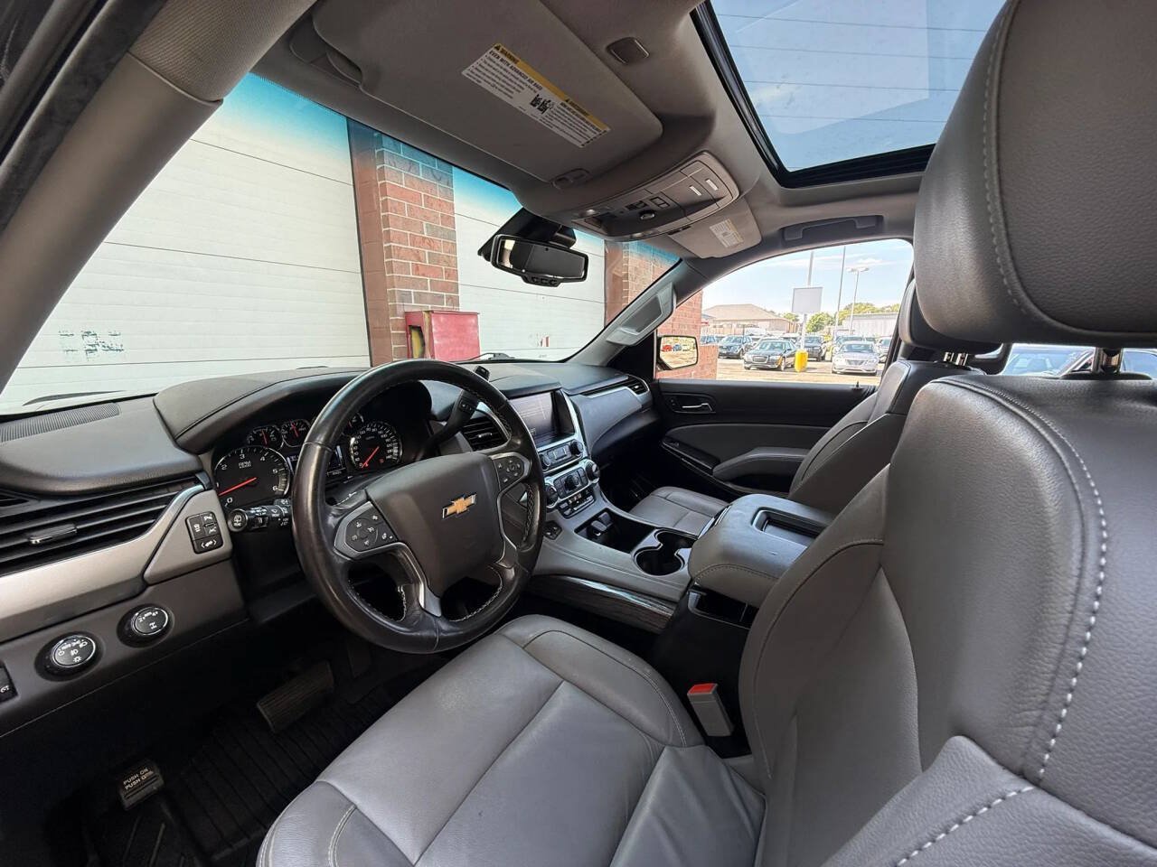 Used 2019 Chevrolet Tahoe LT w/ LT Signature Package AWD/4WD image 14