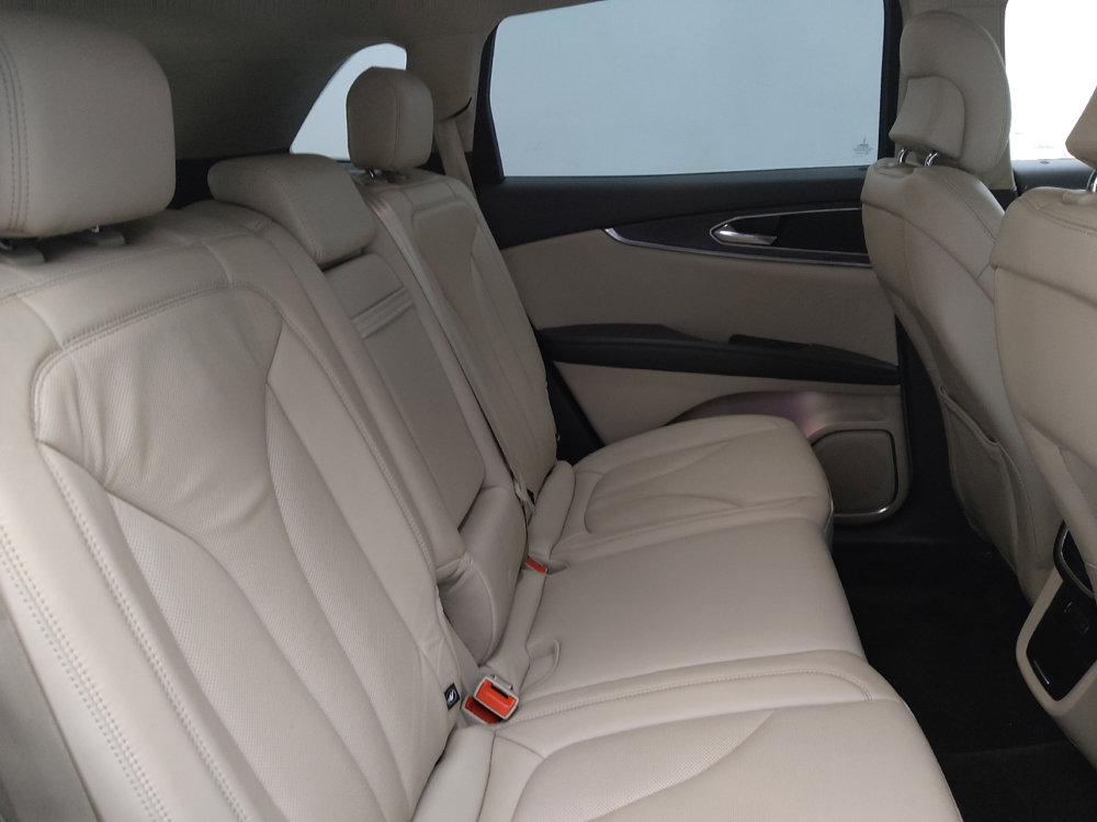 Used 2016 Lincoln MKX Reserve w/ Climate Package image 19