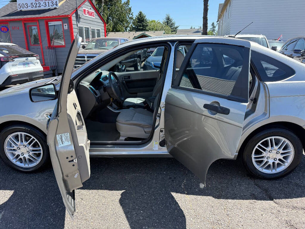 Used 2008 Ford Focus SE image 15