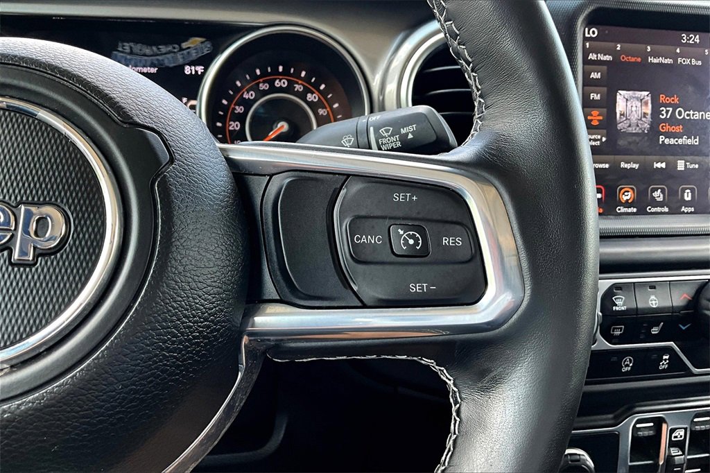 Used 2021 Jeep Gladiator Overland image 12