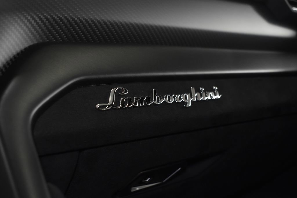 Used 2023 Lamborghini Urus Performante image 48