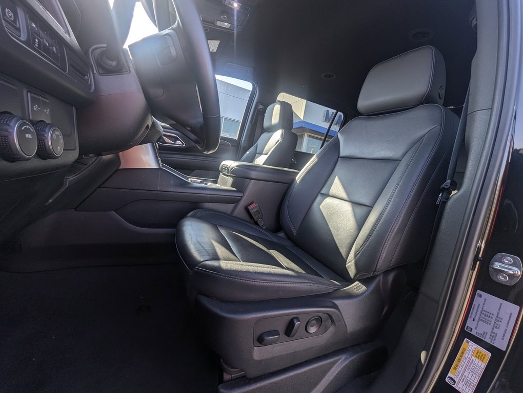 Used 2023 Chevrolet Suburban LT image 19