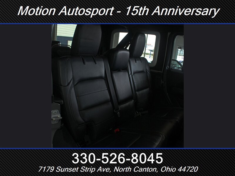 Used 2022 Jeep Wrangler Unlimited Sahara AWD/4WD image 47