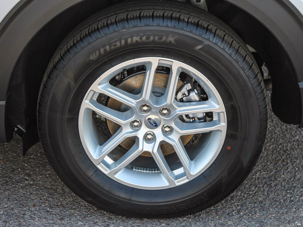 New 2026 Ford Explorer Active image 7