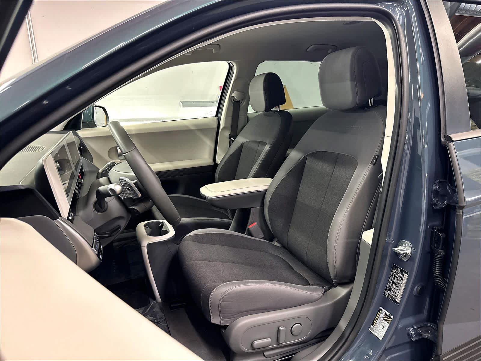 Used 2024 Hyundai Ioniq 5 SE RWD image 26
