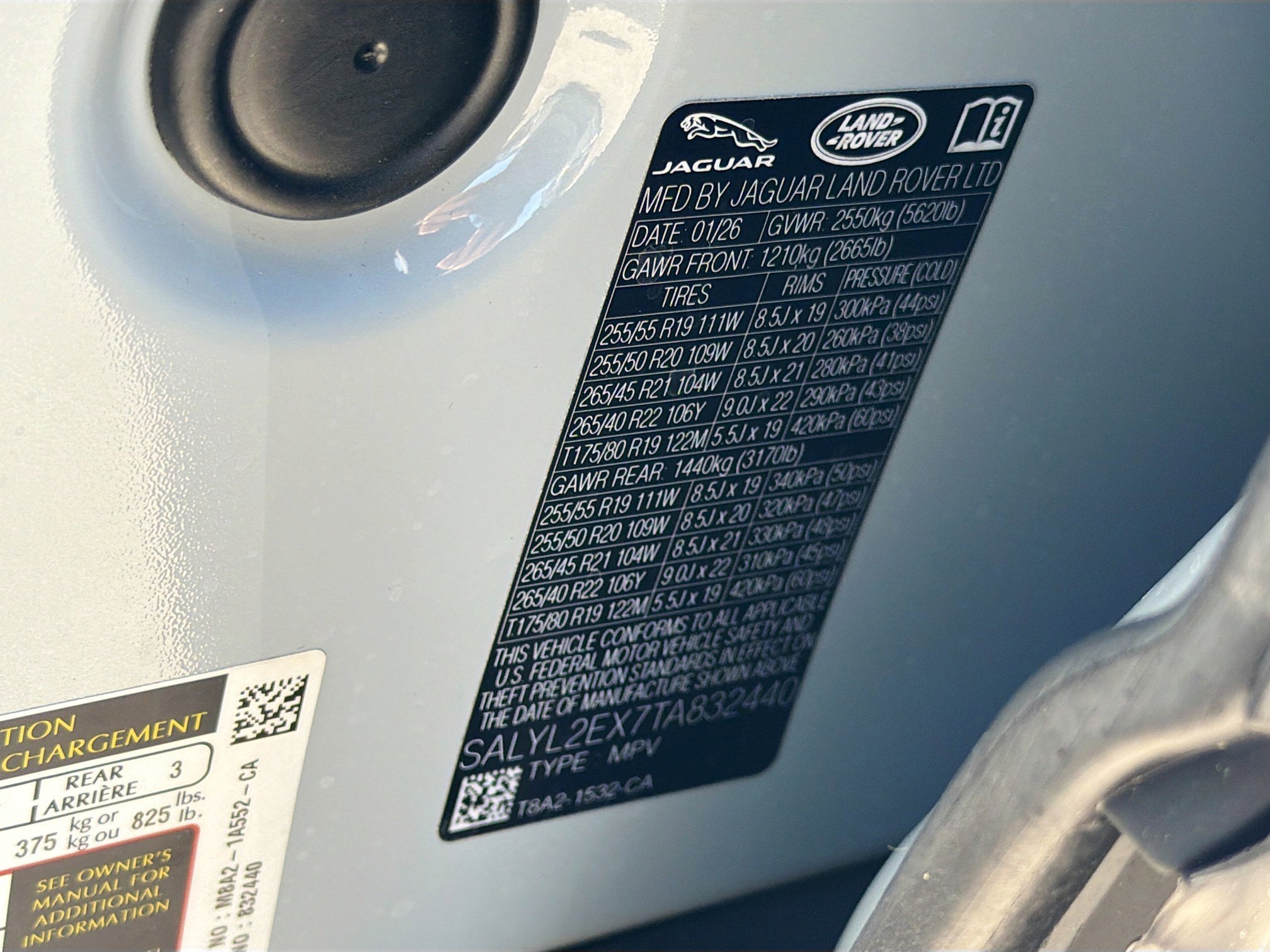 New 2026 Land Rover Range Rover Velar Dynamic SE image 42