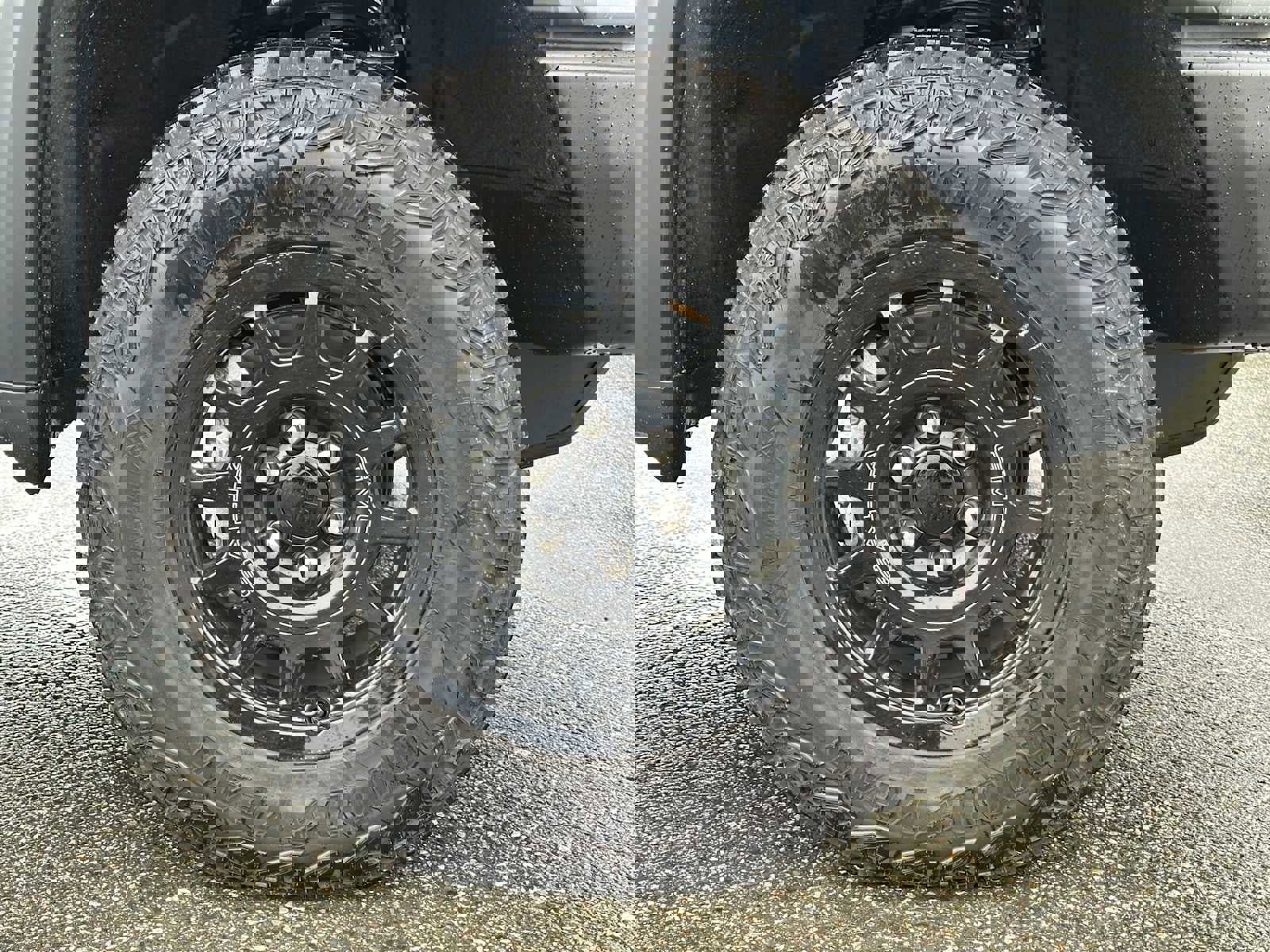 New 2026 GMC Sierra 1500 AT4X w/ AT4X AEV Edition image 9