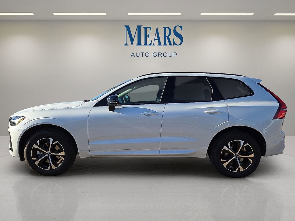 New 2026 Volvo XC60 B5 Core w/ Climate Package image 2