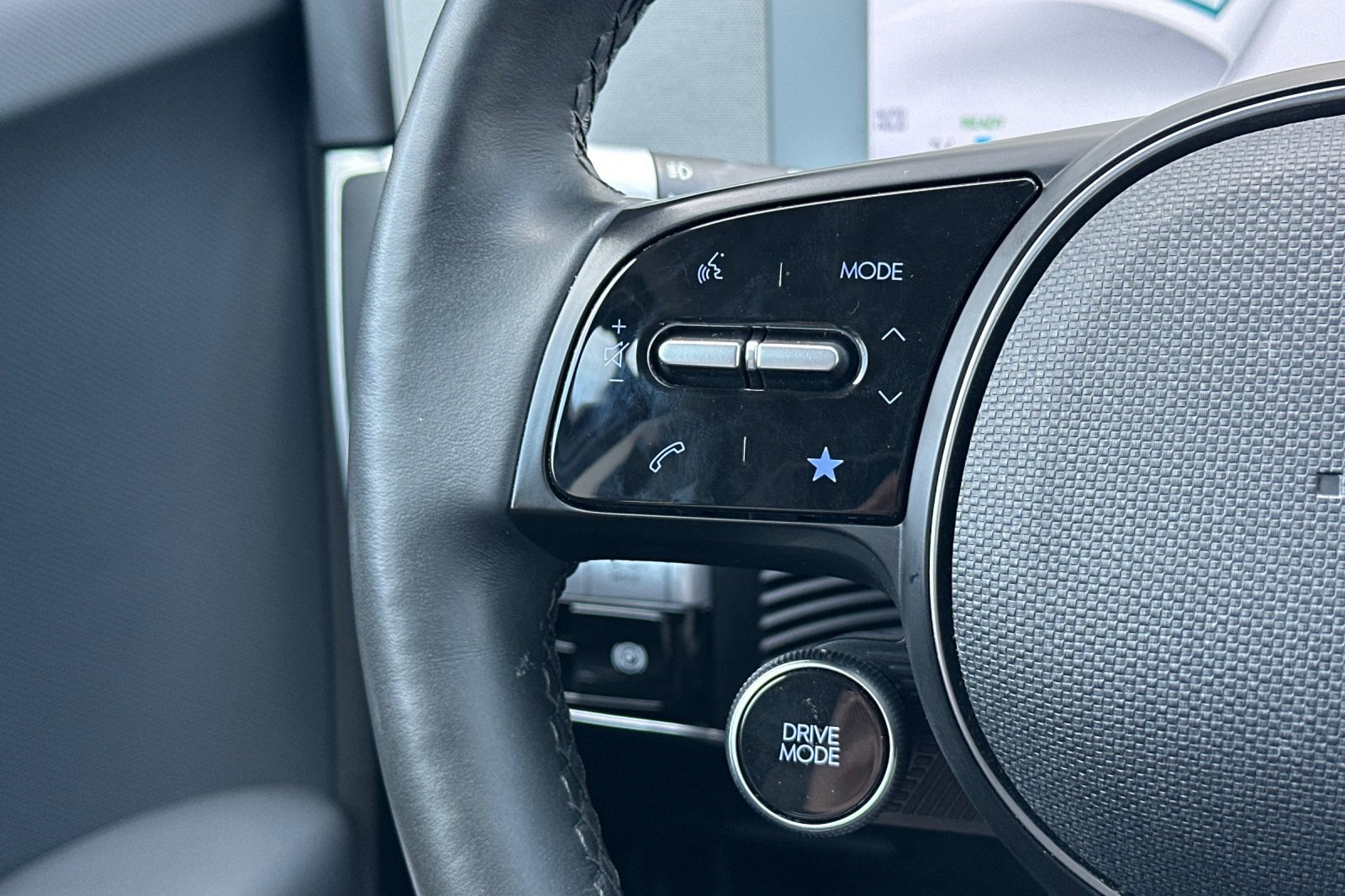 Used 2024 Hyundai Ioniq 5 SEL image 28