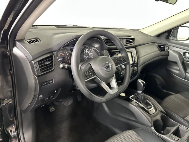 Used 2018 Nissan Rogue SV image 13