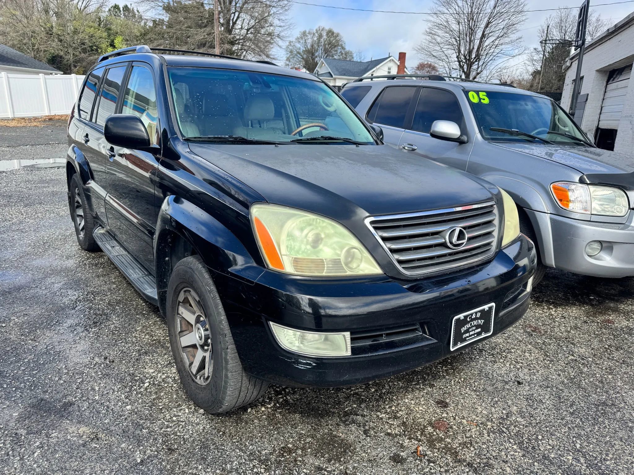 Used 2004 Lexus GX 470 image 2