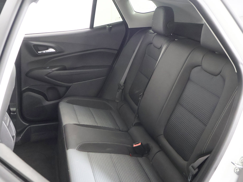 Used 2026 Chevrolet Trax LT FWD image 23