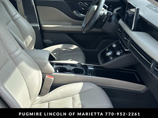 Used 2020 Lincoln Corsair Reserve w/ Appearance Package FWD image 13