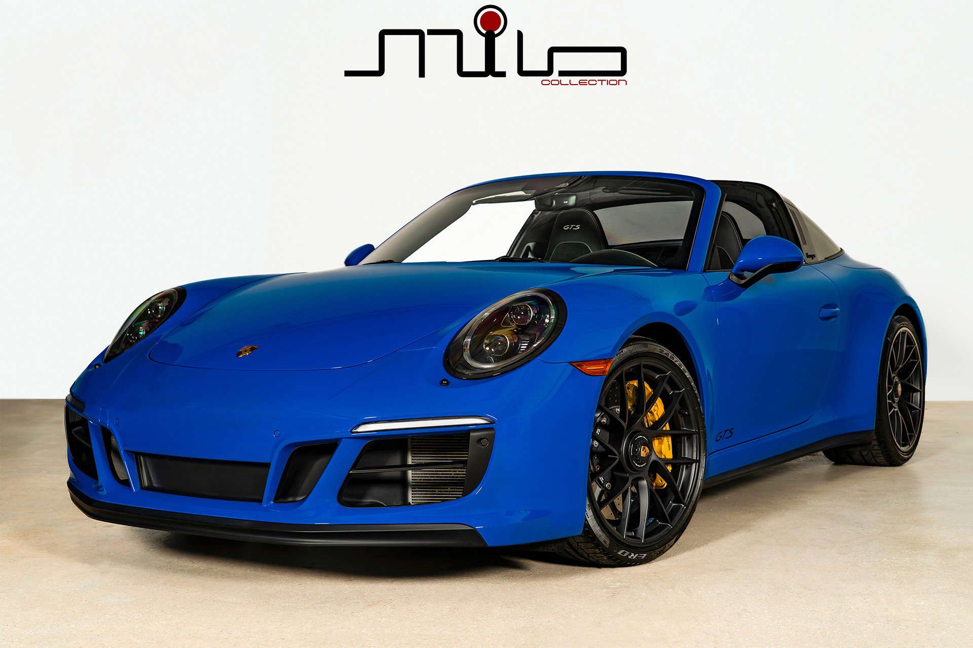 Used 2018 Porsche 911 Targa 4 GTS image 1