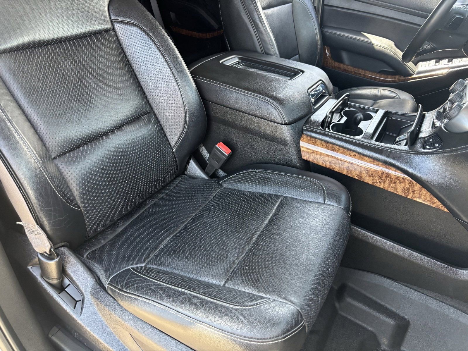 Used 2015 Chevrolet Tahoe LTZ RWD image 11