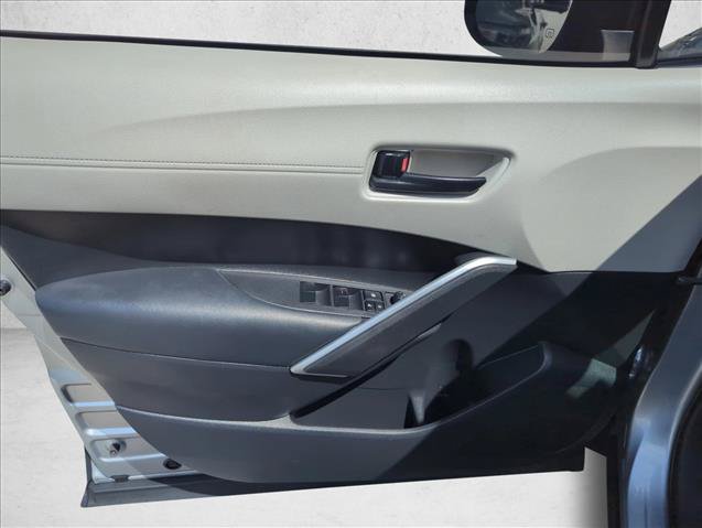 Certified 2022 Toyota Corolla Cross L FWD image 12