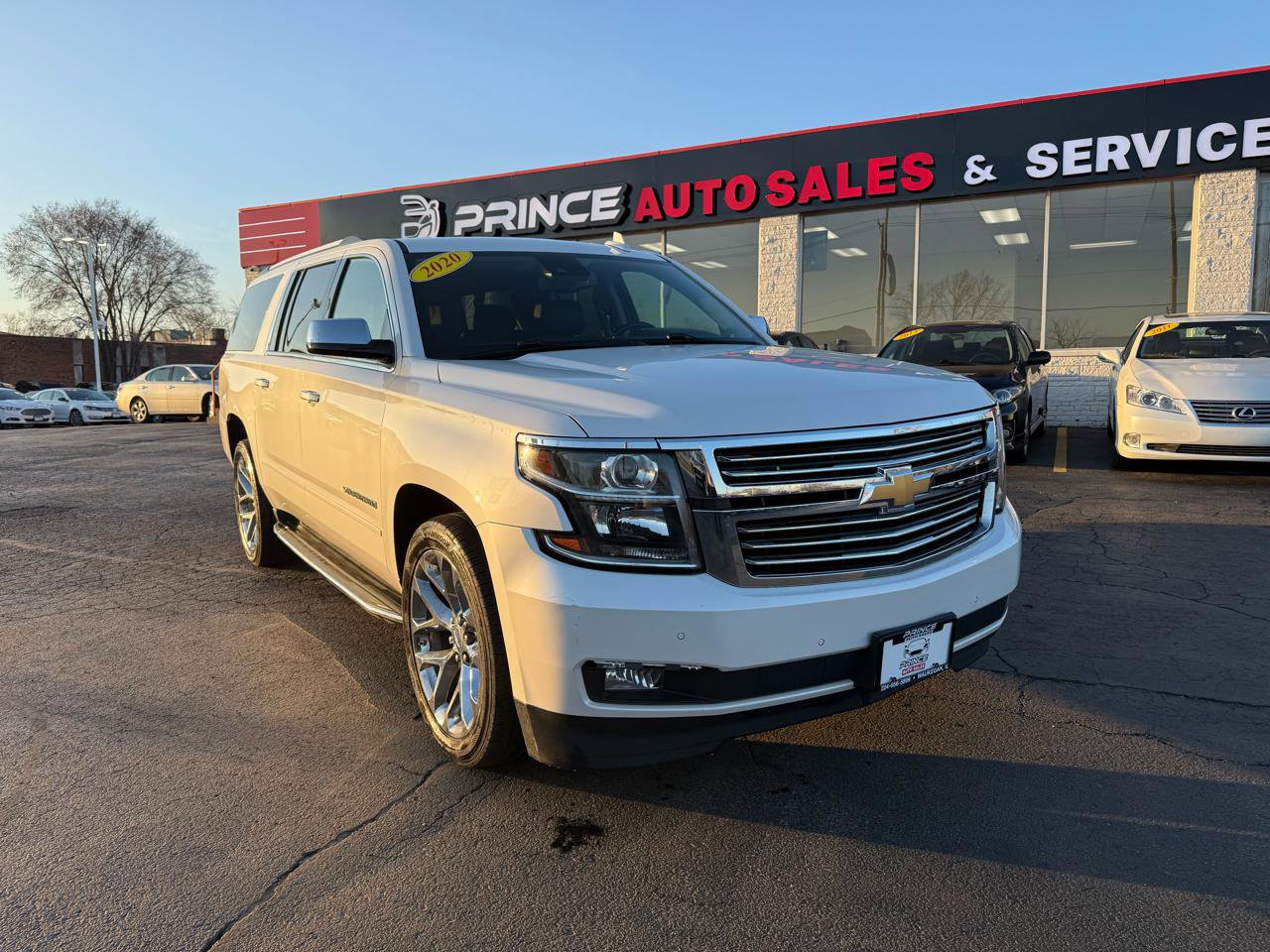 Used 2020 Chevrolet Suburban Premier AWD/4WD image 1