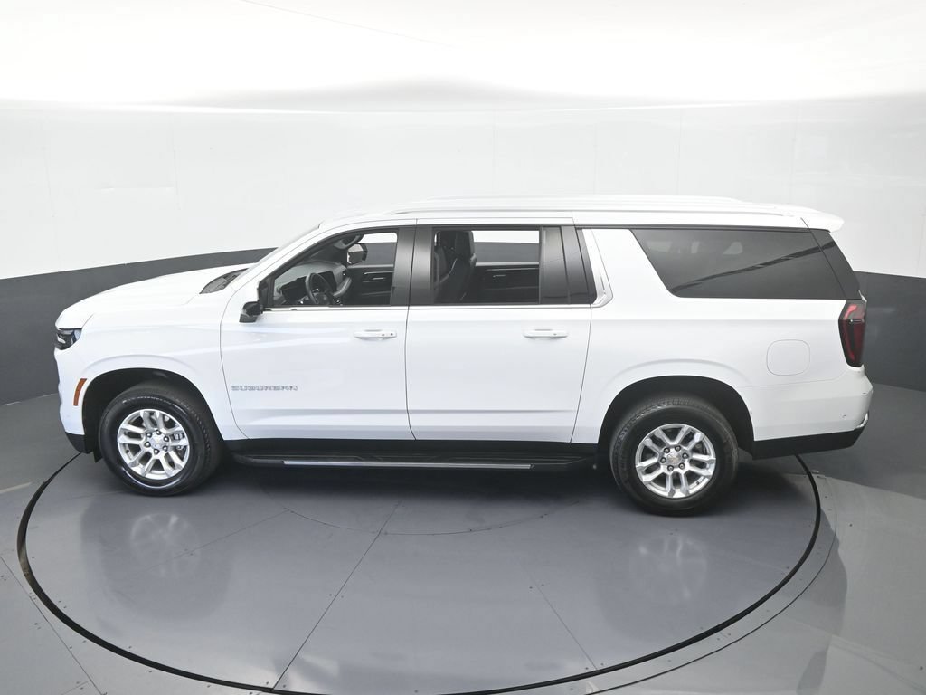 Used 2025 Chevrolet Suburban LT RWD image 55