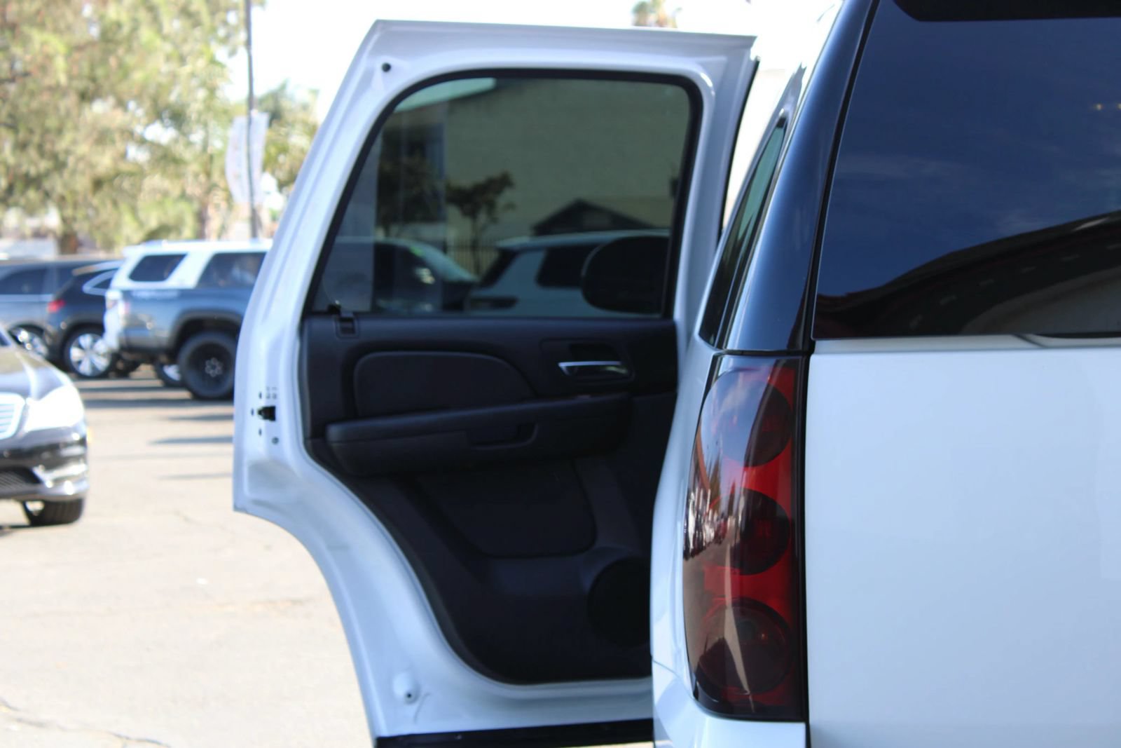 Used 2013 GMC Yukon SLT AWD/4WD image 15