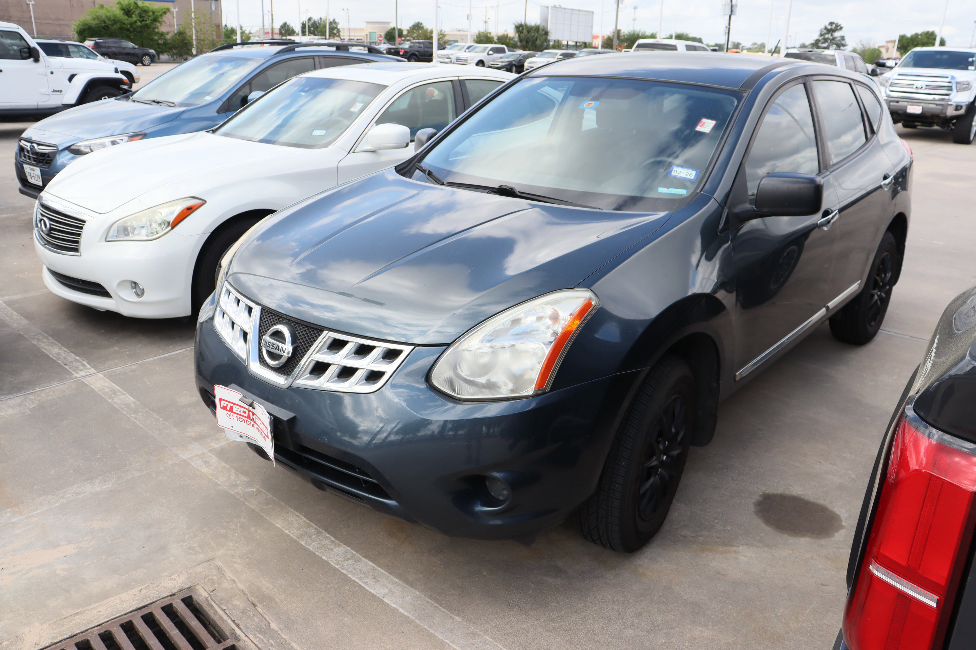 Used 2013 Nissan Rogue S image 5