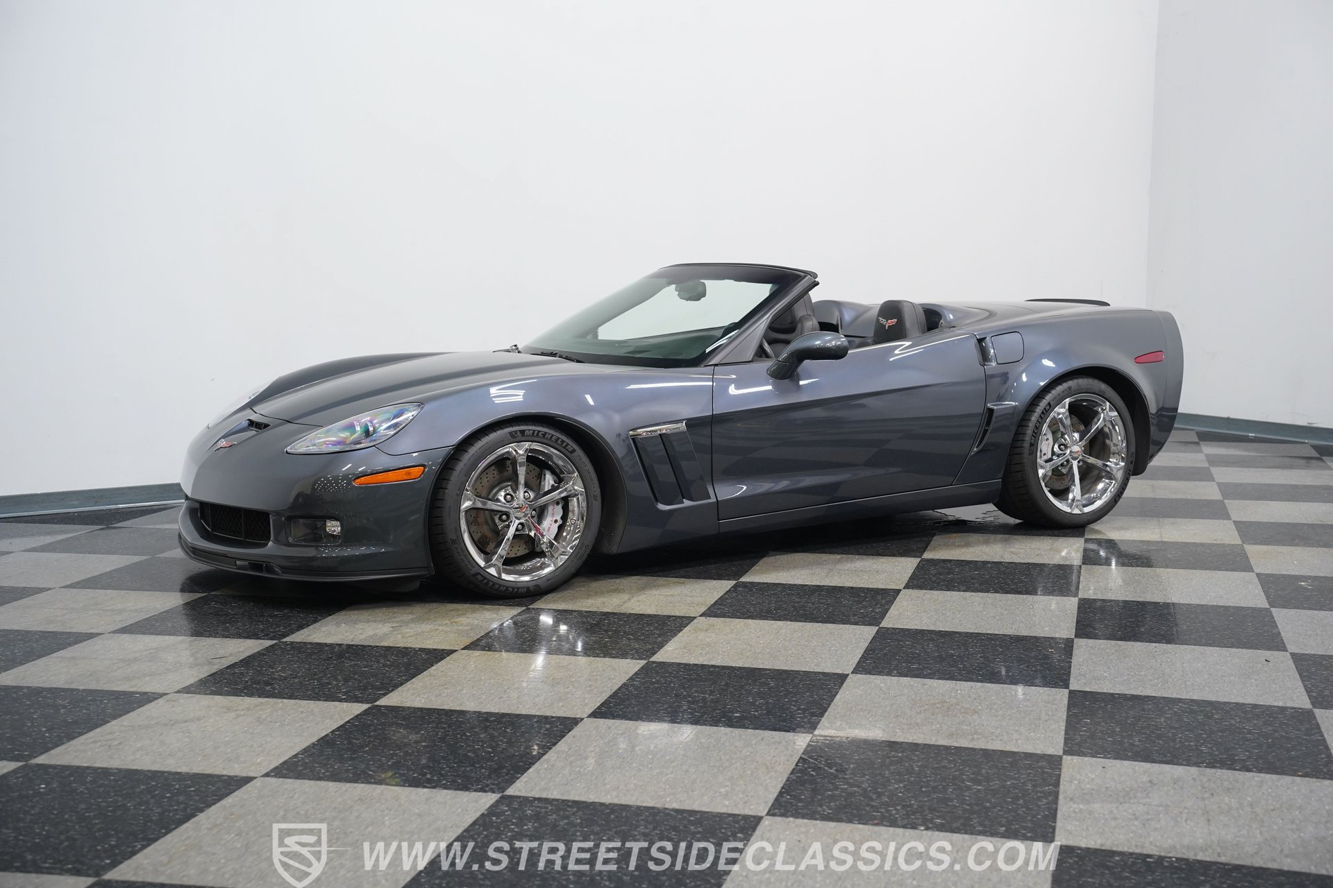 Used 2012 Chevrolet Corvette Grand Sport w/ 3LT Preferred Equipment Group RWD image 7