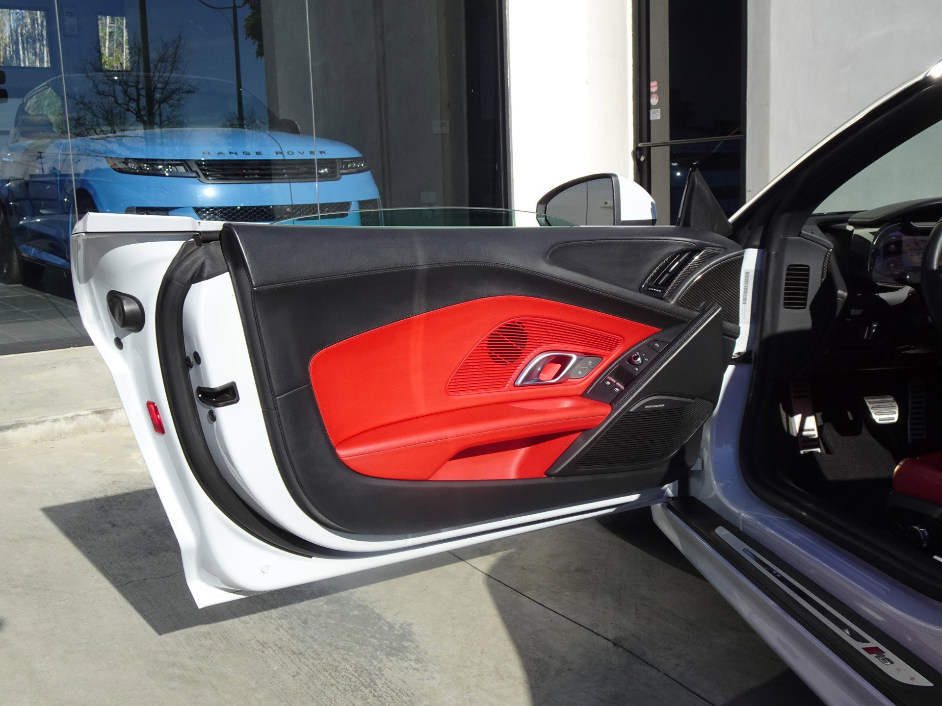 Used 2018 Audi R8 V10 AWD/4WD image 15