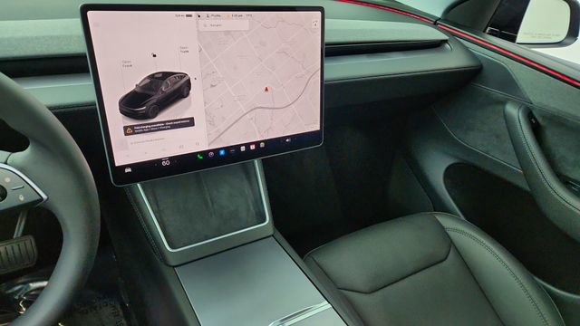 Used 2026 Tesla Model Y Long Range image 41