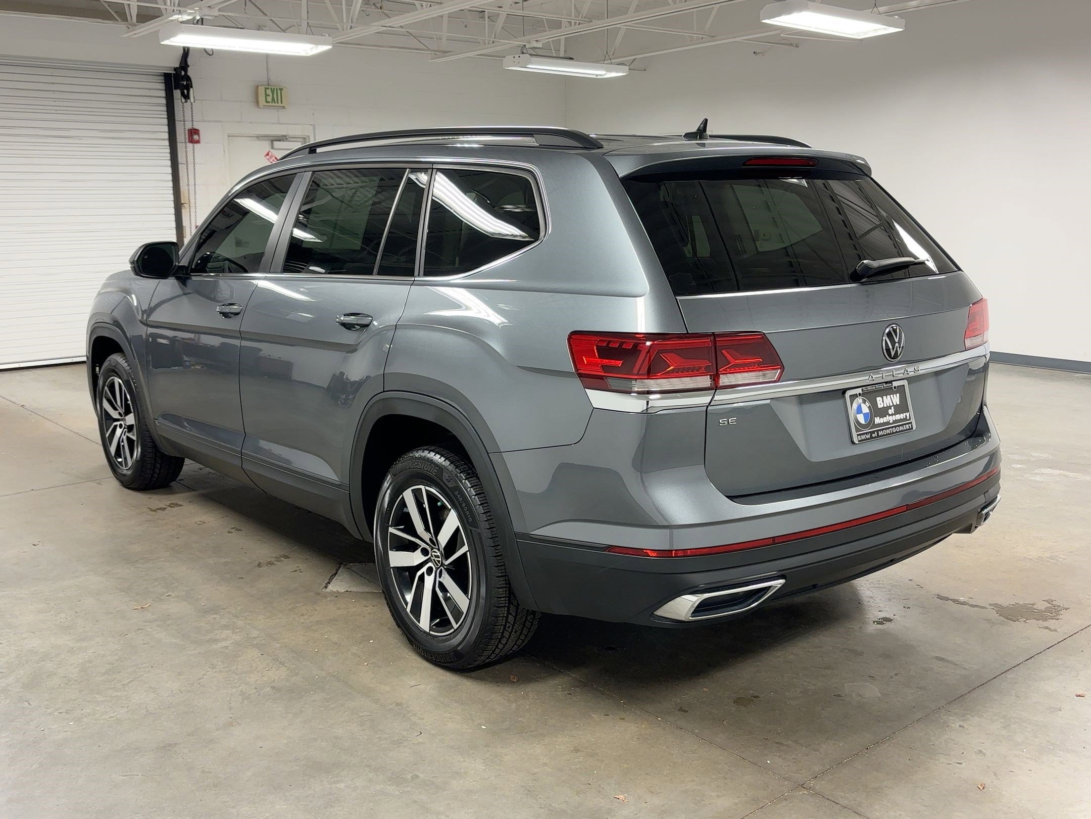 Used 2021 Volkswagen Atlas SE image 2