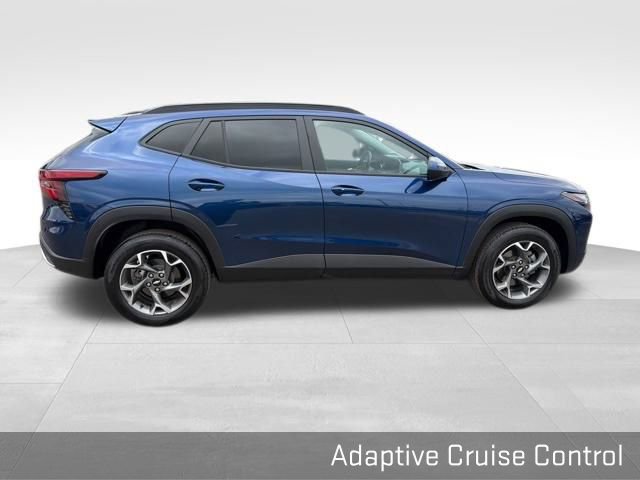 Used 2024 Chevrolet Trax LT w/ Driver Confidence Package image 18