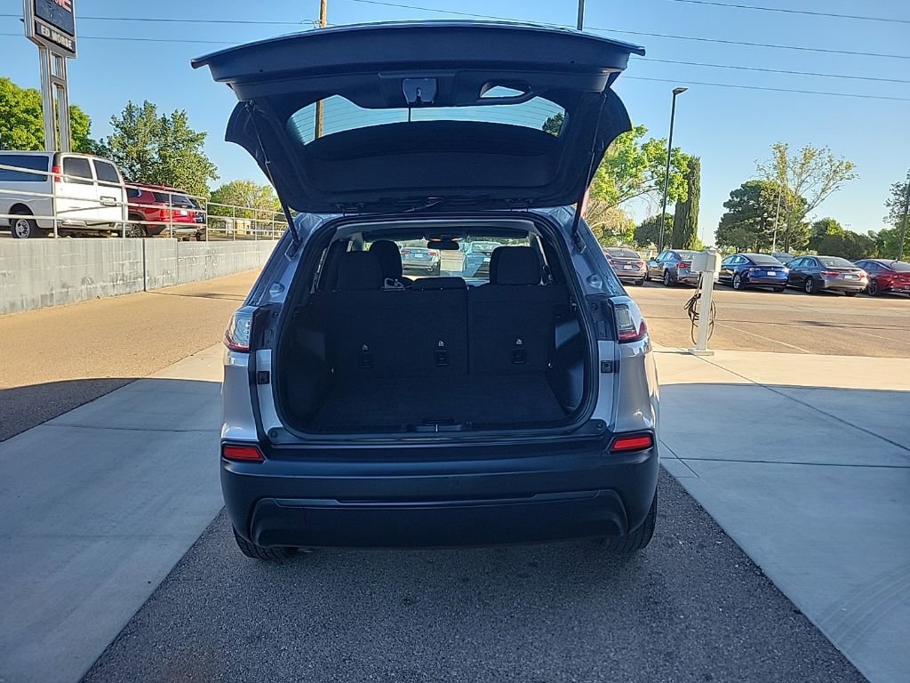 Used 2020 Jeep Cherokee Latitude FWD image 13