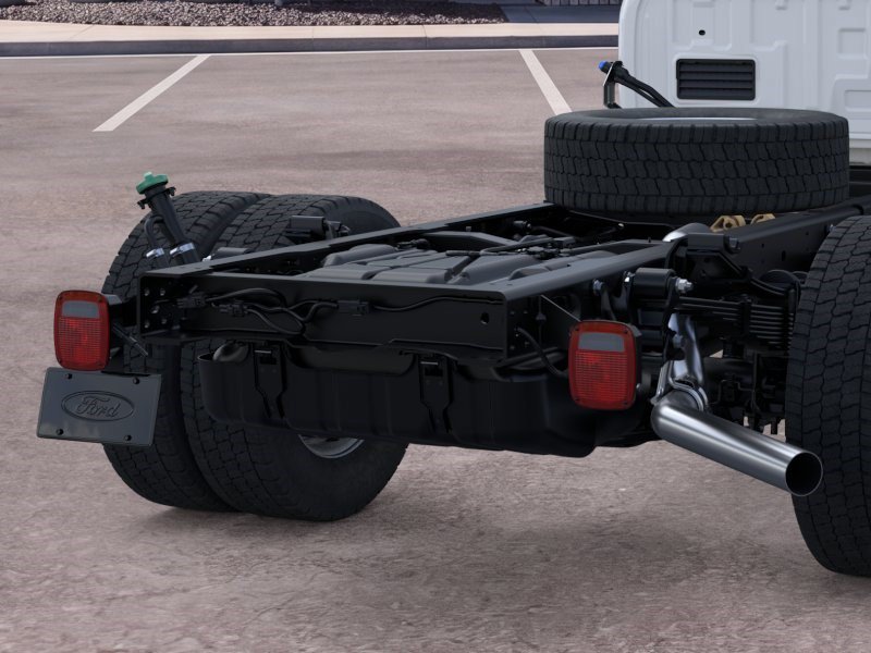New 2026 Ford F550 4x4 Crew Cab image 21