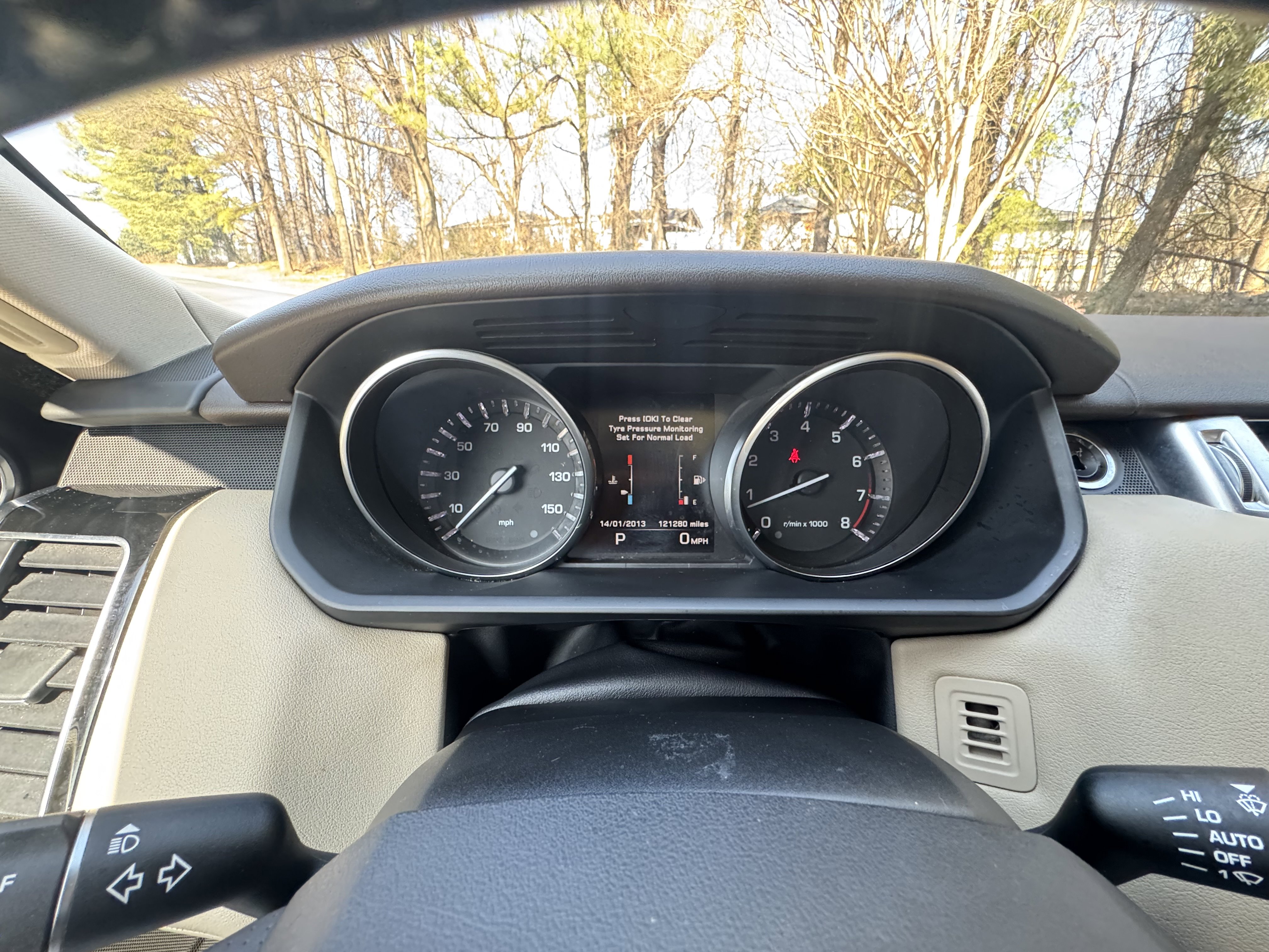 Used 2014 Land Rover Range Rover Sport HSE image 37