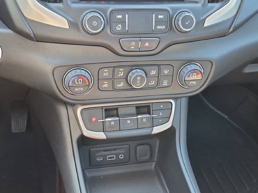Used 2022 GMC Terrain Denali AWD/4WD image 25