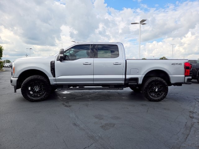 Used 2023 Ford F250 XLT w/ Black Appearance Package AWD/4WD image 15
