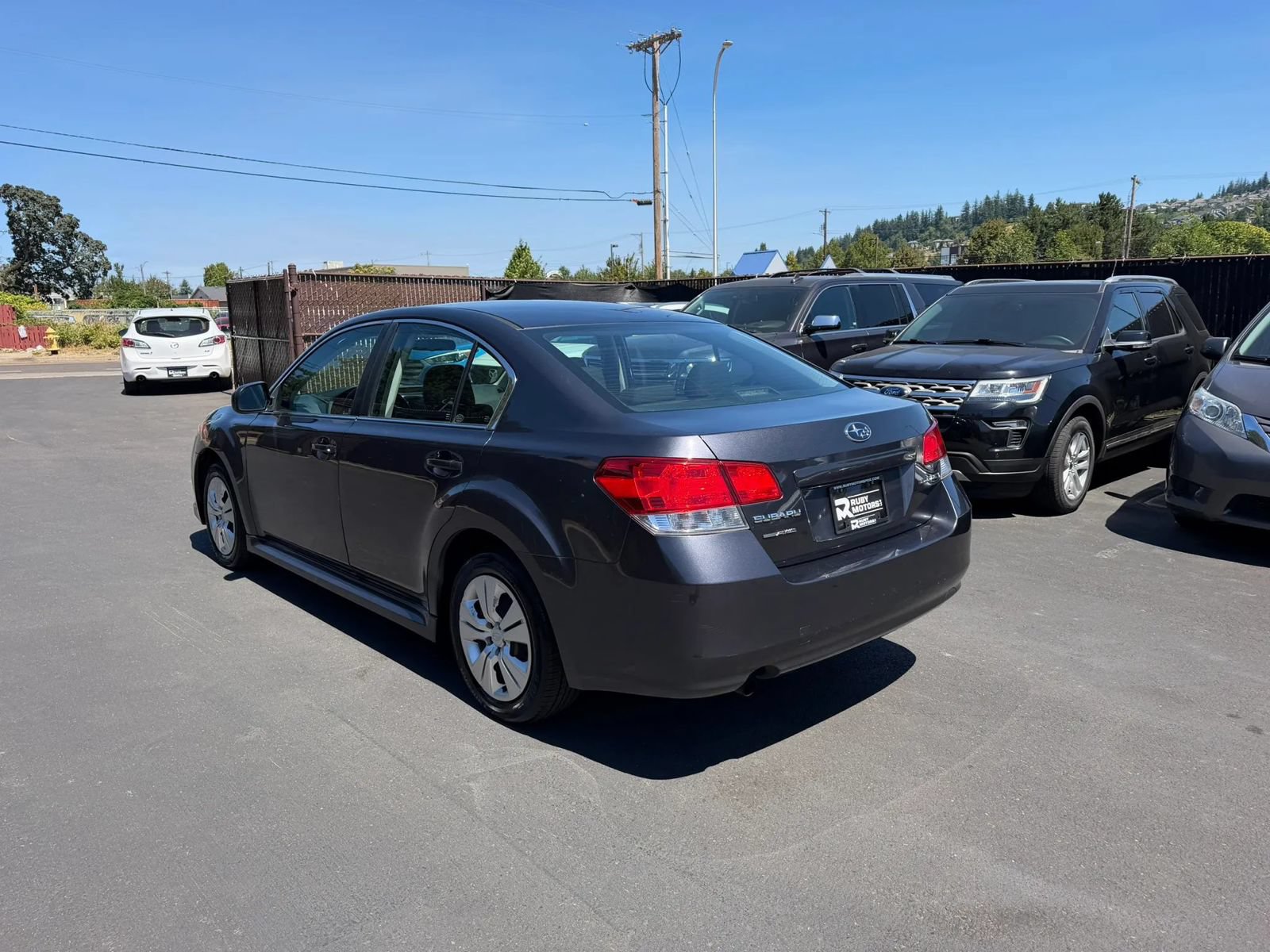 Used 2011 Subaru Legacy 2.5i AWD/4WD image 7