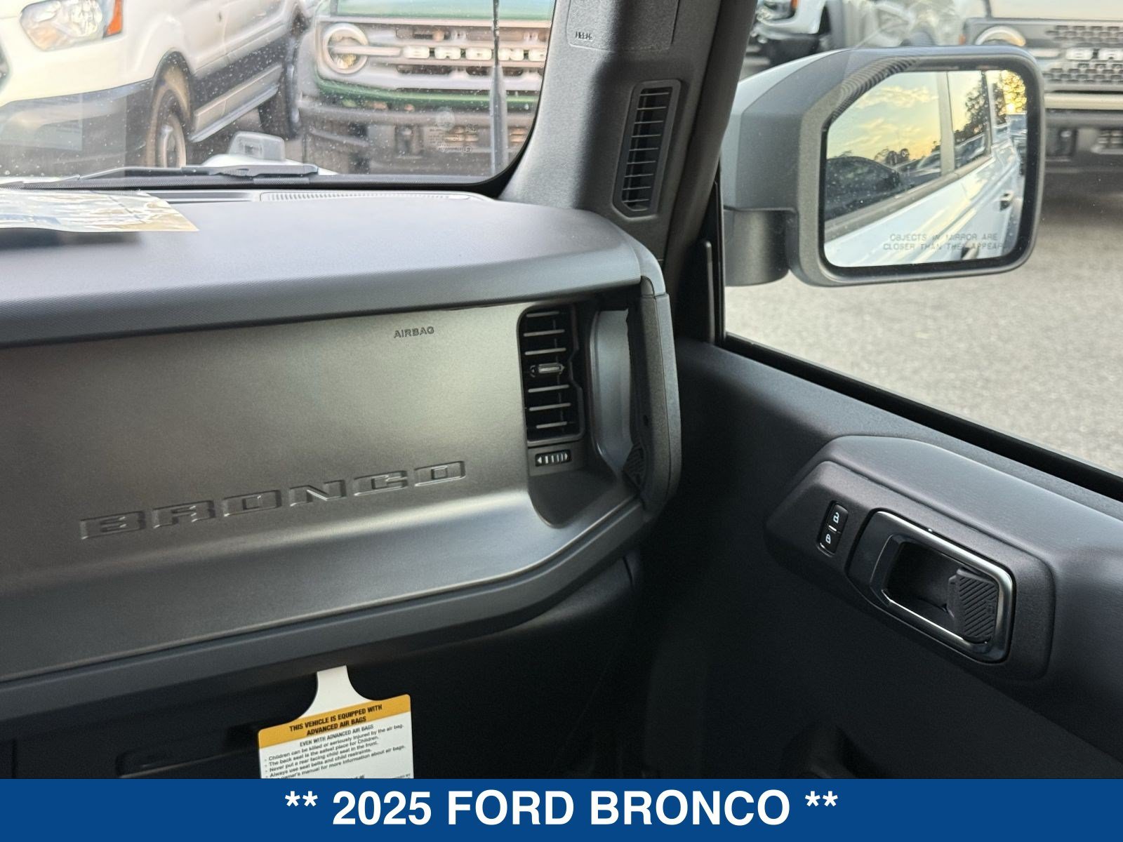 New 2025 Ford Bronco Badlands AWD/4WD image 42