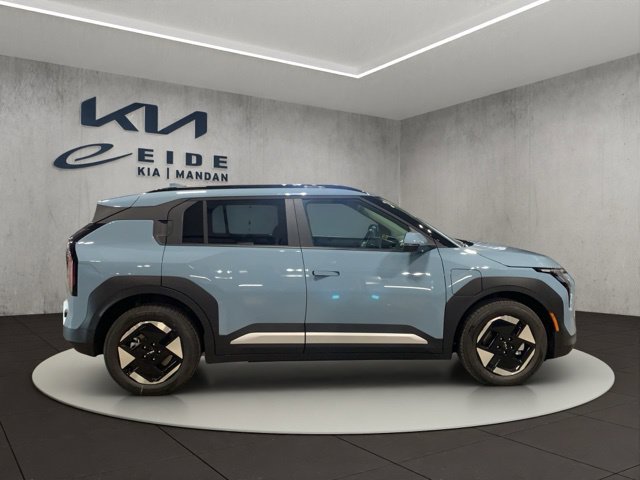 New 2027 Kia EV3 Wind FWD image 14