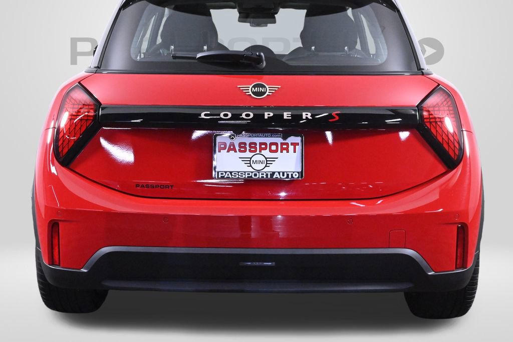 Certified 2025 MINI Cooper S image 9