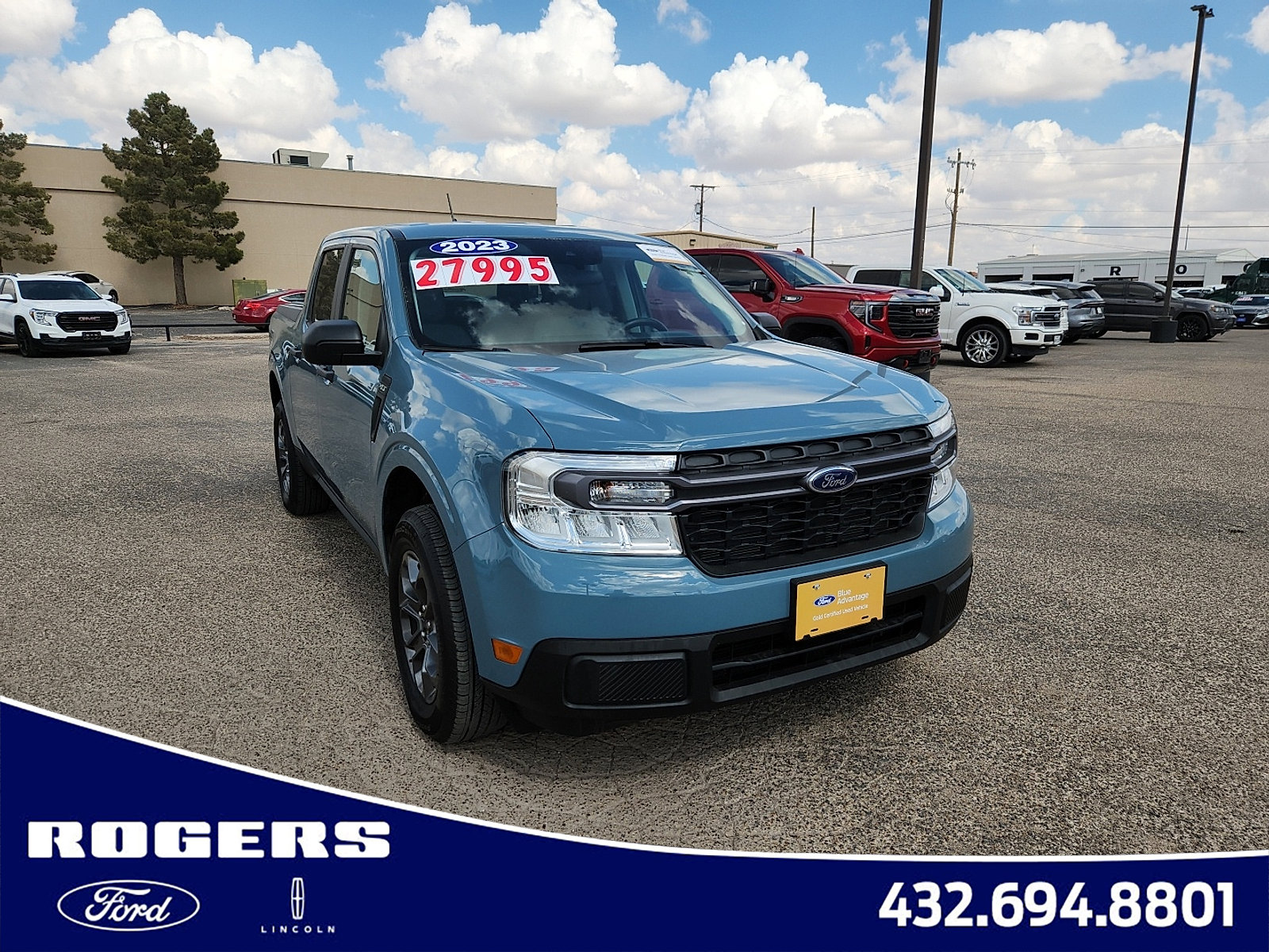 Certified 2023 Ford Maverick XLT image 1