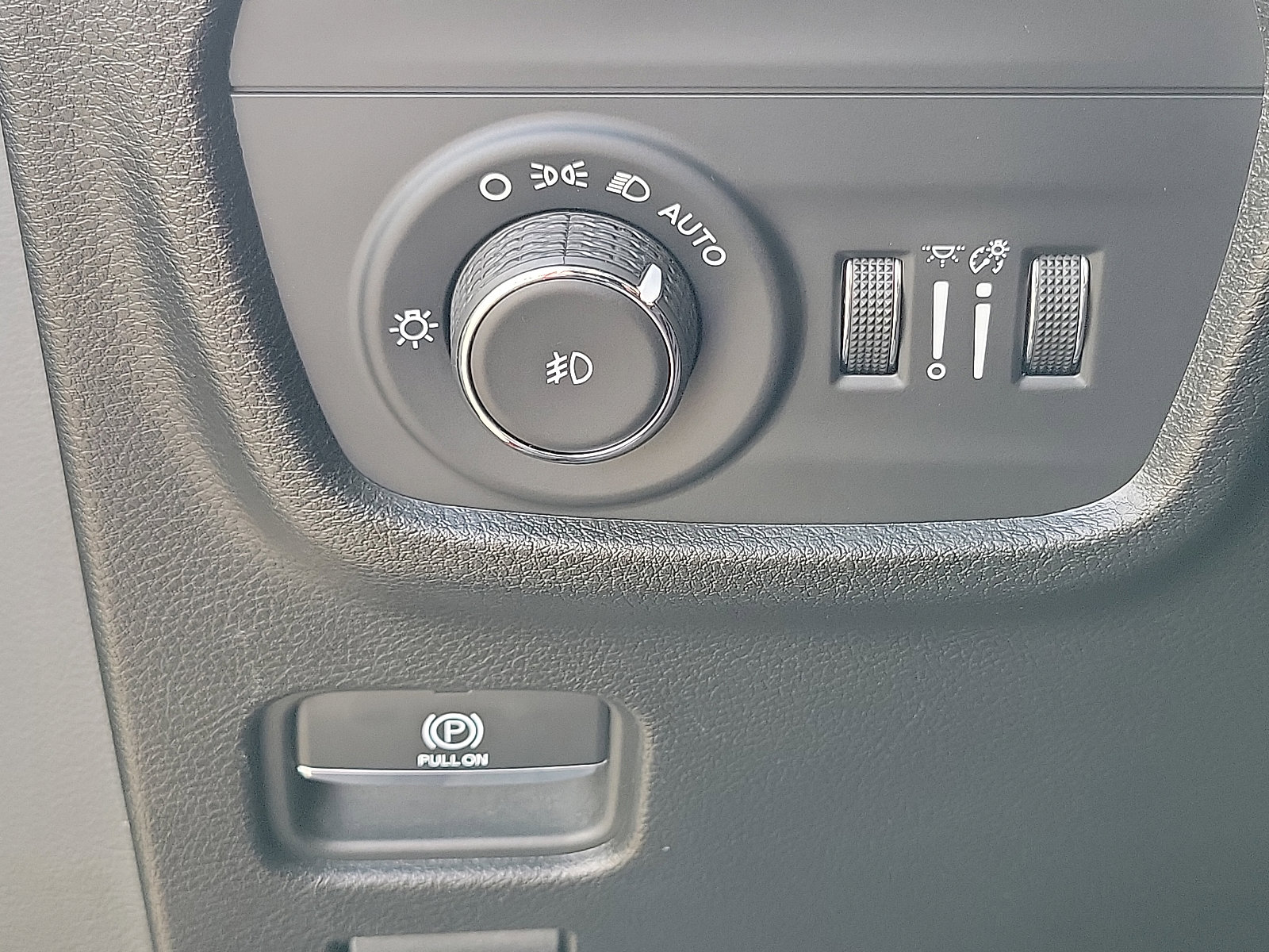 Used 2022 Jeep Grand Cherokee L Limited image 12