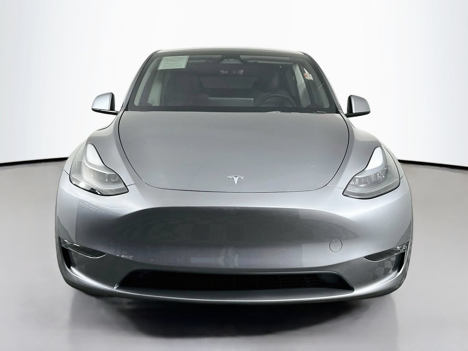 Used 2024 Tesla Model Y Long Range AWD/4WD image 2