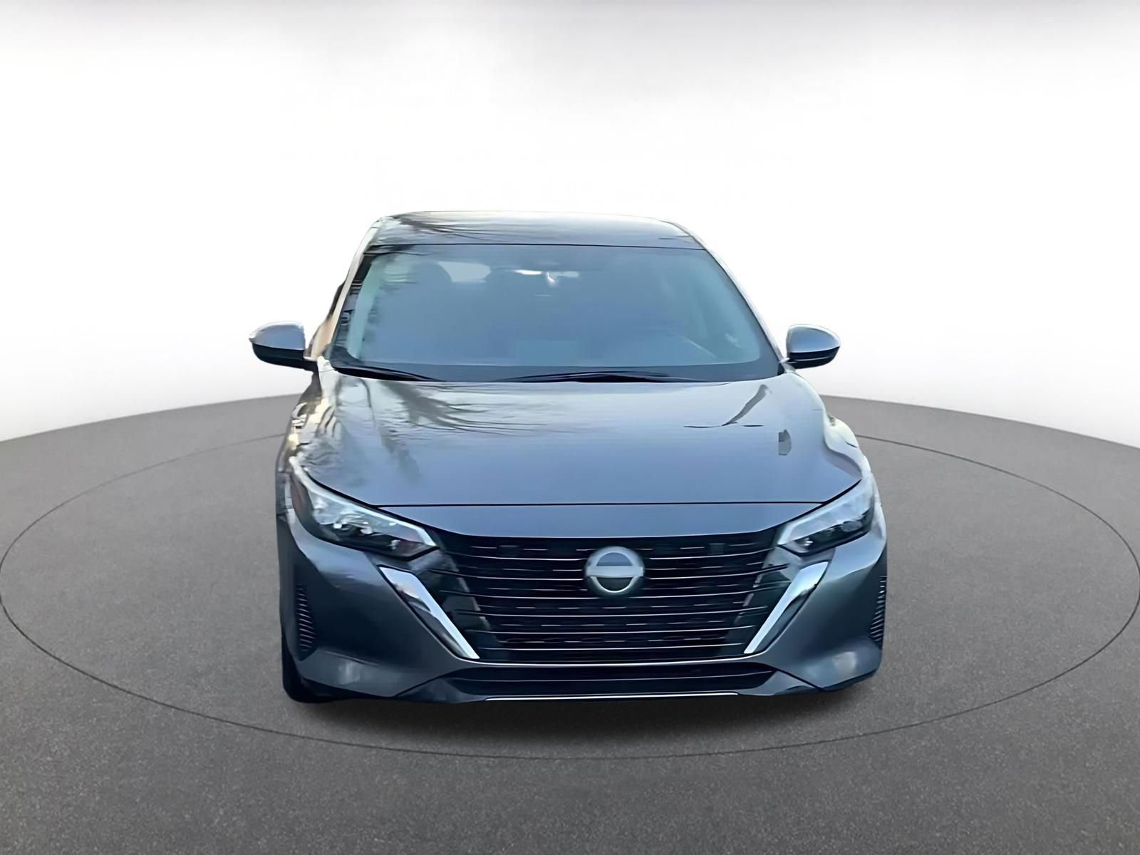 Used 2025 Nissan Sentra SV image 4