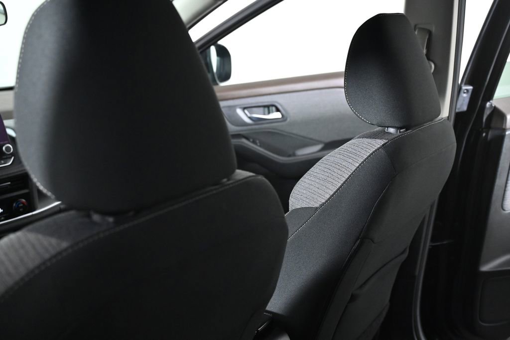 Certified 2023 Nissan Rogue SV image 25