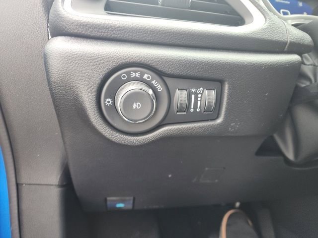 New 2026 Chrysler Pacifica Select w/ S Appearance Package image 14