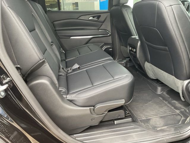 New 2025 Chevrolet Traverse LT w/ Enhanced Driving Package image 16